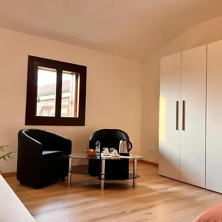 Apartman Aquila D'oro *