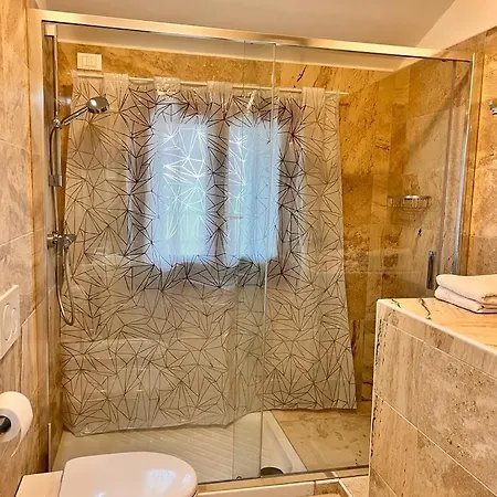 Apartman Aquila D'oro *